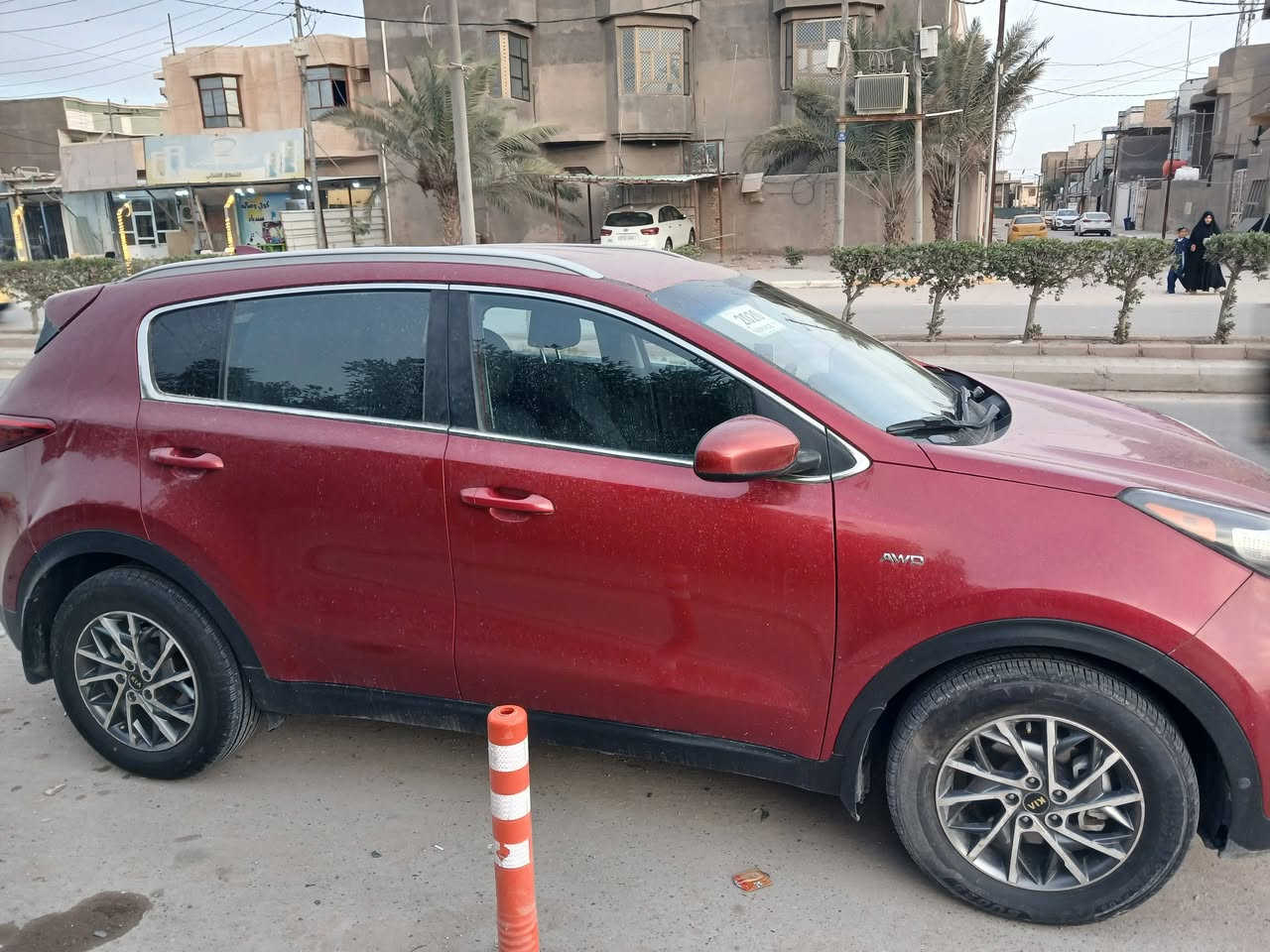 للبيع ومراوس كياء  سبورتج 2019 امريكي سياره جاهزه تخم تاير حداده مكينه2400 ماشيه 100 السعر 140.. عنوان سماوه حي الحكم ..***********
