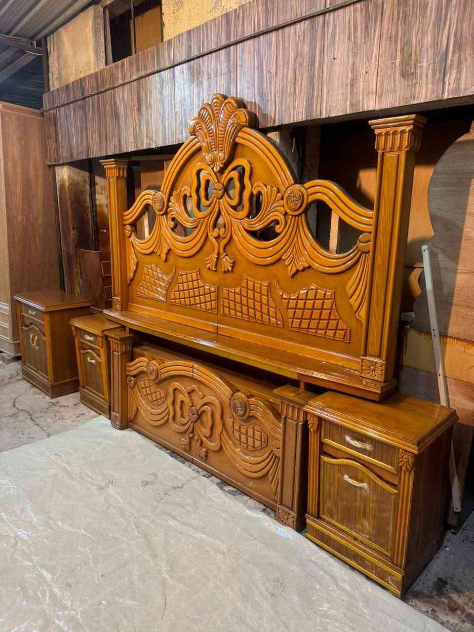 غرفه تسكام درجة اولى 
شغل فوول ضهر جرجوبه داخليه
نقش ثقيل حيل 
مكان بغداد الامين الثانيه شارع الارامل
*********** بغداد, العراق
