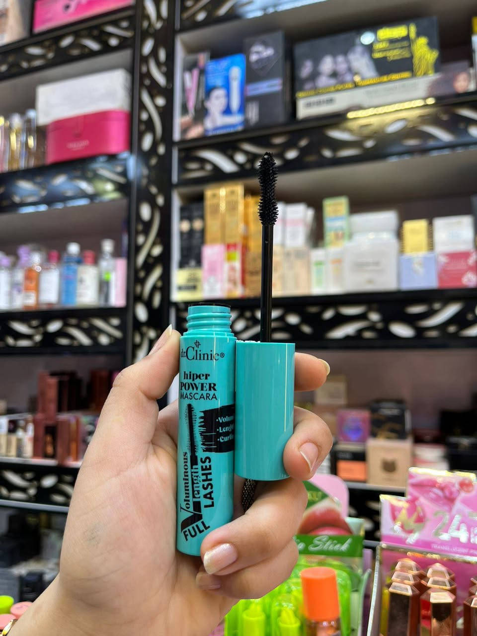 ✨🔥 عرض ناري بمناسبة العيد 🔥✨
💖 ماسكارا Dr. Clinic الأصلية 💖
جمال عيونك يبدأ من هنا… نظرة ساحرة تخلي الكل ينتبه لك 👀✨
🌸 Sky Volume (الوردية):
✔️ تكثيف قوي للرموش
✔️ تفصل كل رمش بدقة
✔️ تبرز حتى الرموش القصيرة
💎 Hiper Power (التركواز):
✔️ تطويل فوري للرموش
✔️ كثافة ولمعة جذابة
✔️ ثبات طويل بدون تكتل أو تساقط
🔥 النتيجة؟
رموش أطول + أكثف + أجمل من أول استخدام 😍
💥 السعر فقط: 8500 💥
🚖 يوجد خدمة توصيل لحد باب البيت
✨ متميزون بمنتجات التجميل الأصلية 👌
رابط قناة تليكرام 
https://t.me/zahratBeirut2⁠
💬 زورونا ستجدون الأفضل دائماً
📍 العنوان: حلة حي الإمام مجاور سنتر الأسعار قرب شارع الضغط
#عروض_العيد #ماسكارا #DrClinic #رموش #تكثيف #تطويل #مكياج #جمال #حلة #العراق #توصيل #عرض_خاص #اطلالة_العيد #ميكاب #زهرة_بيروت


**إذا كنت صاحب هذا الإعلان وتريد حذفه لأي سبب، رجاءا أرسل رسالة إلى الدعم الفني**