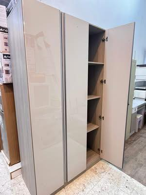 زبائننا الكرام 🌹🌹
✅تم وصول وجبة جديدة من كنتور ثلاث أبواب بشكل جديد و بسعر مناسب جداً (( البيع اقصاد ونقد )) 

⚠️ لا نتعامل مع المناشئ الرديئة اطلاقاً بل نتعامل مع الماركات العالمية وذات الجودة الممتازة . 
⚠️ البيع يكون نقد واقساط و #ننوه على ان  البيع سواء كان نقد او اقساط ((دين)) يكون بنفس السعر اي اننا #لا نقوم بأضافة اي زيادة على السعر اذا كان البيع اقساط . 

#عنواننا 
🔹الفرع الاول :- واسط / قضاء الحي / شارع الجمعية / قرب سوق الخياطين 
🔹الفرع الثاني :- واسط / قضاء الحي / نهاية شارع الشيخ على اليمين / قرب مجمع رسول 

#للطلب والاستفسار :- 
***********    ***********

#معرض_محسن ….. #خيارك_الافضل
