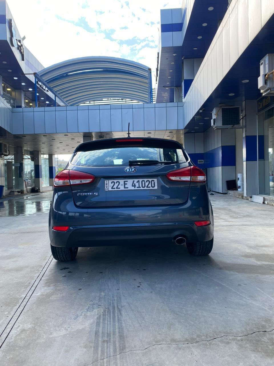 السلام عليكم فورتي 5 موديل 2016
بدون صبغ وبدون تبديل بيها فقط بارد 
السعر ١١٧ وبيها مجال


**إذا كنت صاحب هذا الإعلان وتريد حذفه لأي سبب، رجاءا أرسل رسالة إلى الدعم الفني**