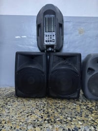 أربعة سماعات اوجهازللبيعالسعر خاص مستعجل علاهن 07863246283