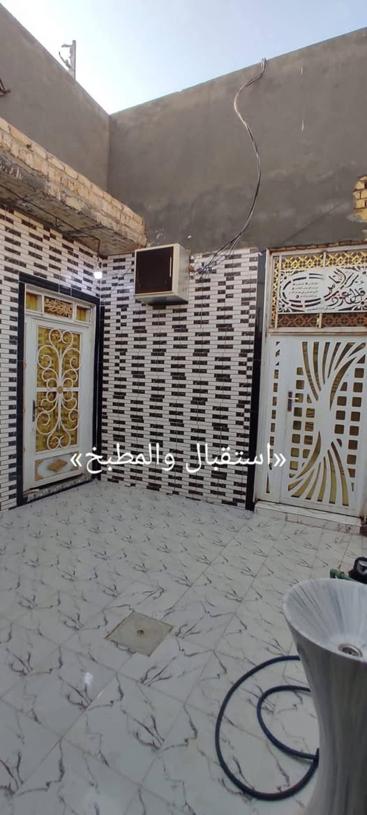 #اللهم صل على محمد وآل محمد

للبيع 

 #دار سكن زراعي ال معالي 

#المساحة 150 متر طابقين 

#تفاصيل_الدار
 غرفتين وصالة وبراني ومطبخ وصحيات داخلية وخارجية  
والثاني غرفتين وصالة نقص تشطيبات 

#السعر 45 مليون  اقرار 25
_______________________________
لشراء ومعرفة السعر يراجع مكتب المختار للعقارات الكائن في حي الحكم شارع زمزم قرب حسينية السيدة زينب عليها السلام أو مراسلتنا ع الخاص او الاتصال ع الرقم التالي 
*********** بي واتساب 
*********** بي واتساب
