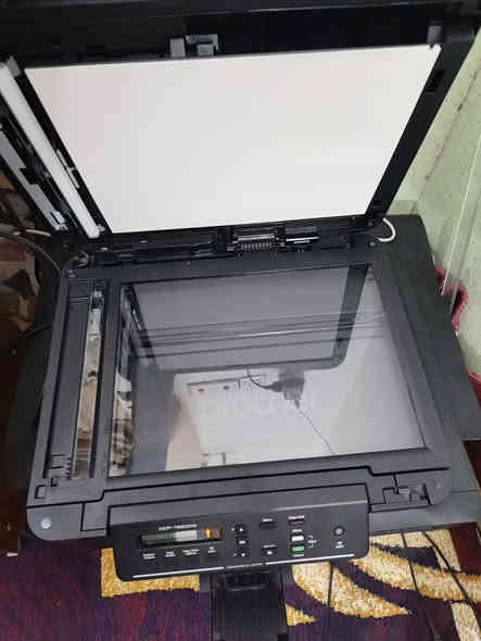 السلام عليكم
طابعه برذر d820  حبر سائل صناعة يابانية اصلية سريعة ودقتها حلوه نظيفة بشكل چبير 
موجود كارتونها وكامل ملحقاتها 
للأستفسار اكثر الاتصال على الرقم 
***********
ويوجد توصيل لجميع المحافظات
