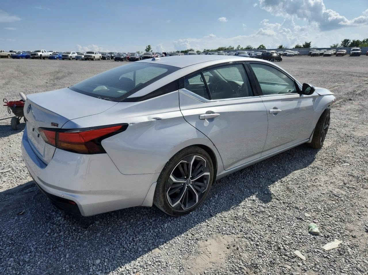 للبيع – نيسان ألتيما SR موديل 2025
الموقع: دبي
قابلة للشحن إلى أم قصر
تدخل كتاب شهداء
وتدخل على أربيل
المواصفات:
• Nissan Altima SR 2025
• وارد أمريكا
• الممشى: 5,921 ميل (فعلي)
• السيارة تشتغل (Engine Start Program)
• الضرر: أمامي بدون ايرباك
مثل ما موضح بالصور
السعر 135
للتواصل ***********
