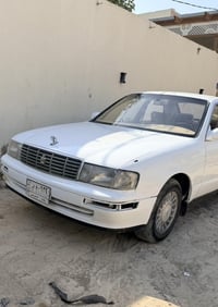 بطه للبيع موديل ٩٢بسمي السيارة عايزه غراض الداخل لاتصال٠٧٧٠٦٠٨٤٧٢٢