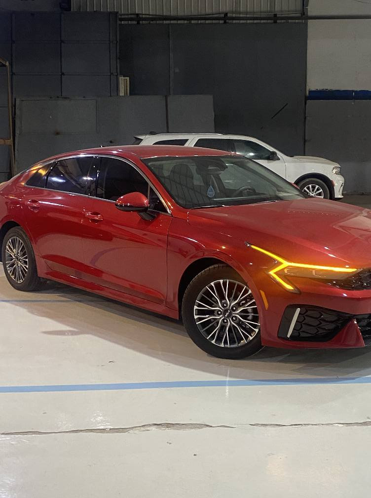 السلام عليكم
كيا كي فايف موديل ٢٠٢٥ حره بدون رقم تترقم جميع المحافظات بيها جاملغ تبديل وصبغ وجزء من البنيد صبغ فقط
ماشيه ٤٠٠٠ زيرو السياره مواصفات اعتيادية
للبيع

العنوان البصره تقاطع المعارض خدمي حي الزيتون
*********** البصرة, العراق
