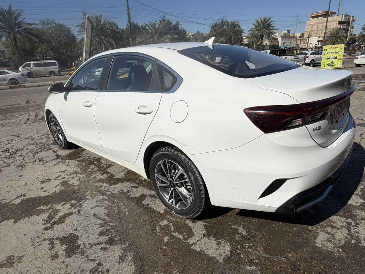 سلام عليكم k3 موديل 2024 ماشيه 41 السياره تجميع بيه بنيد مبدل وربع جاملغ صبغ طاك ايرباك السعر 127  مكاني بغداد 
***********
