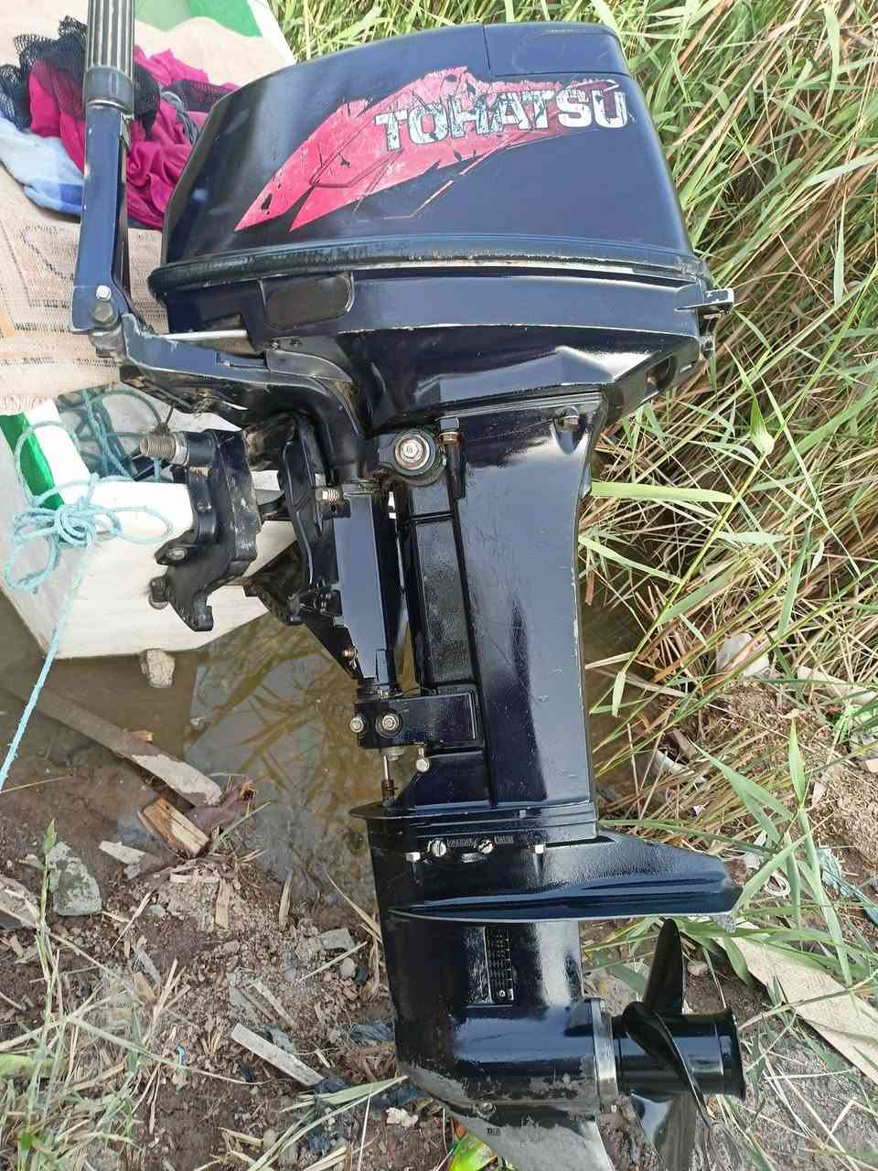 مكينة للبيع 
الحجم 18 موديل 14 
مفتوح المحرك مجفت تجفيت جديد 
ذيل قصير المكينه نضيفه وناعمه شرط الفحص 
العنوان البصرة الهارثة المسحب ‏
للاستفسار‪0772 204 0470‬‏ بي واتساب
