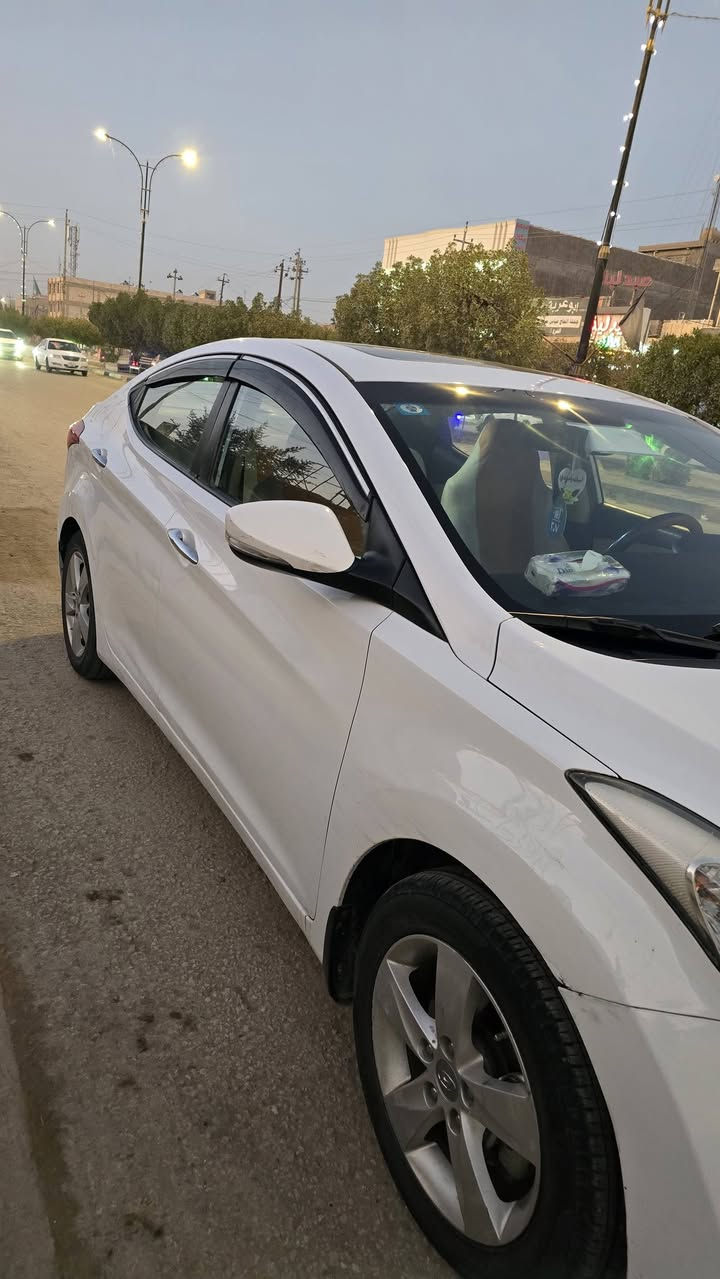 السلام عليكم النترا خليجي 2014  للبيع فول موصفات ماعده البصمه السياره مكفوله فقط قطعه ( وحده صبغ ) مكينه 1800 سياره على وضع الشركه مكان السياره كربلاء/ طويريج السعر 118$ وبيه مجال قليل تبريد ثلج *********** الاتصال 
رقم كربلاء السنويه بأاسمي
