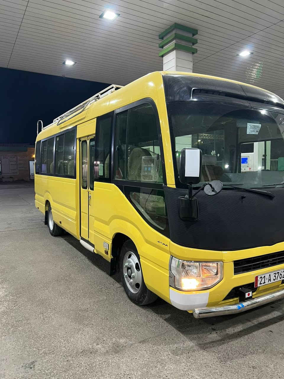 السلام عليكم كوستر مزيل 17 فيرنه مكينه وكير واكسل كفاله السياره خير من الله السعر 430 رقم التلفون ***********
