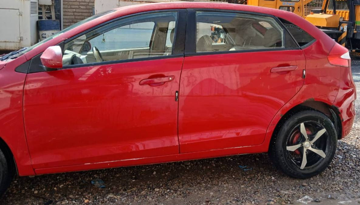 السلام عليكم ورحمة الله وبركاته 
شيري فلاوين 
موديل 2013 
رقم صلاح الدين 
محرك و كير 100% 100
السعر  : 40 
__________________
محتاجة فقط تبديل صدر 
الموقع : صلاح الدين/ سامراء 
للتواصل : ***********
