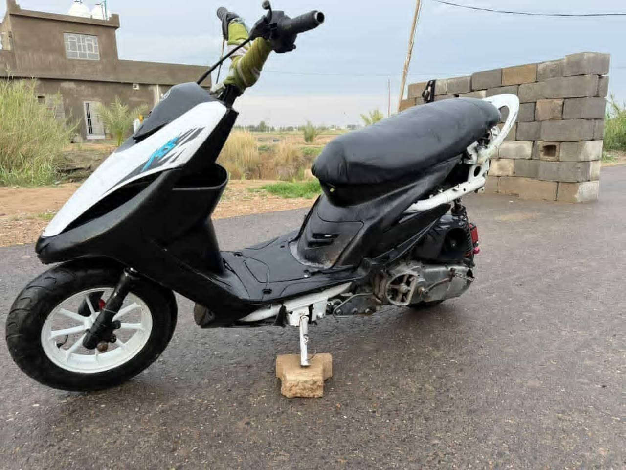 السلا۾ عليڪم 
للبيع 🖐🏻
ماڪس عدله بوشه 49 بلاد 
وياله رياضي 
صلنصه FM
السعر 350 وبيها مجال 
مڪاني ديالئ ڪنعان 
شراي يتفضل خاص 
۾/ڪفراتها وياها وقباقه اشاير وبڪلايت


**إذا كنت صاحب هذا الإعلان وتريد حذفه لأي سبب، رجاءا أرسل رسالة إلى الدعم الفني**