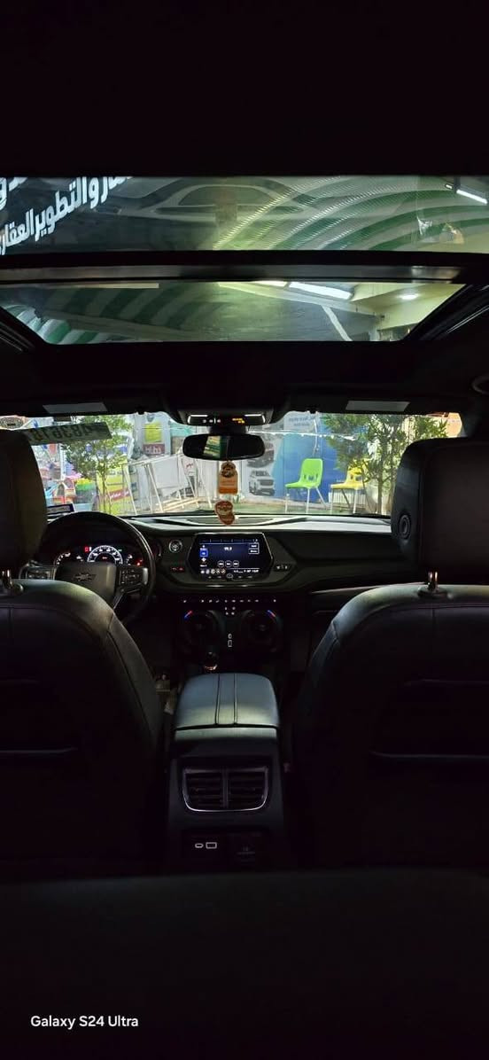 سلام عليكم 
بلايزر للبيع موديل 2022
السيارة RS فول تو كلر 
⬛️مواصفاتها
▫️محرك 6 سلندر 3.6لتر
▫️كامره 
▫️رادارات 
▫️مقاعد تدفئة تبريد
▫️تدفئة ستيرن
▫️شاشة كبيرة
▫️كار بلي
▫️بلوتوث
▫️اوكس
▫️يو اس بي
▫️بصمة
▫️خمس بصمات
▫️تشغيل عن بعد
▫️شفتات ستيرن
▫️مثبت سرعة
▫️تحديد مسار
▫️قيادة ذاتية
▫️مقاعد كهربائية
▫️كشنات ميموري
▫️سايد بريك كهرباء
▫️نظام مانع انزلاق
▫️نظام تو ويل و فور ويل
▫️اربع انظمة قيادة سبورت و نورمال و ايكو
▫️جنطة كهرباء
▫️مراية السايق كامرة
▫️بانوراما
▫️تحكمات ستيرن فول
▫️نظام اوتو ستوب
▫️لايت ليد زنون
▫️كشافات
▫️قطعتين تبريد
▫️تبريد بيانو
▫️اشاير بالمري
مري الجانبيه قلابات 
▫️سماعات BOSE
▫️ويل كروم
▫️ويل 20 ست ستدات
السعر :260
الرقم: اربيل 
الحادث: قبق جنطه فقط بدون ايرباك بدون دواخل 
مكان السيارة كربلاء حي الحسين
الأستفسار
*********** كربلاء, العراق
