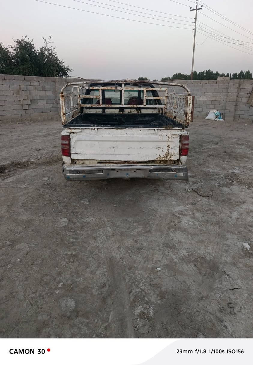 سلام عليكم  سياره للبيع موديل 2007 مكان ذي قار قضاء دوايه رقم لاهاتف ***********
