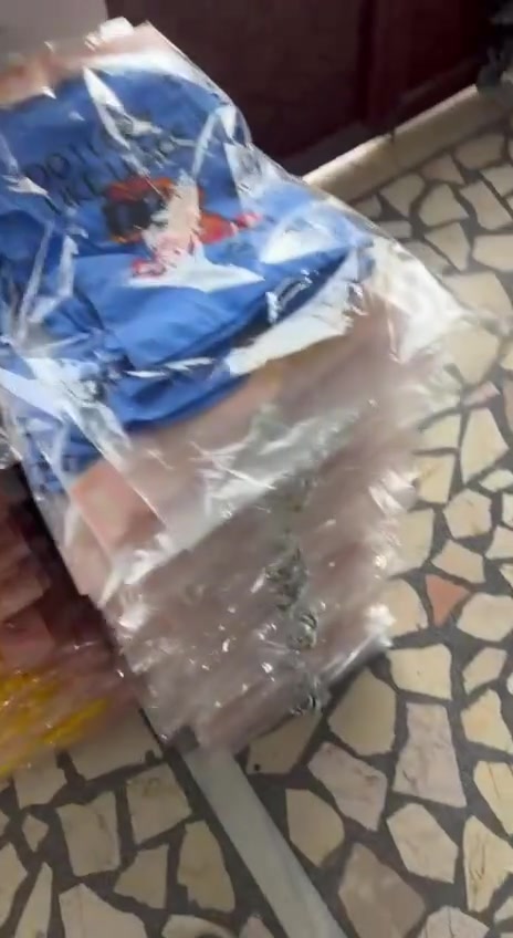 شروة طقم ولادي عدد 2120 قطعة مقاسات 2/6 سعر 1.50$


**إذا كنت صاحب هذا الإعلان وتريد حذفه لأي سبب، رجاءا أرسل رسالة إلى الدعم الفني**