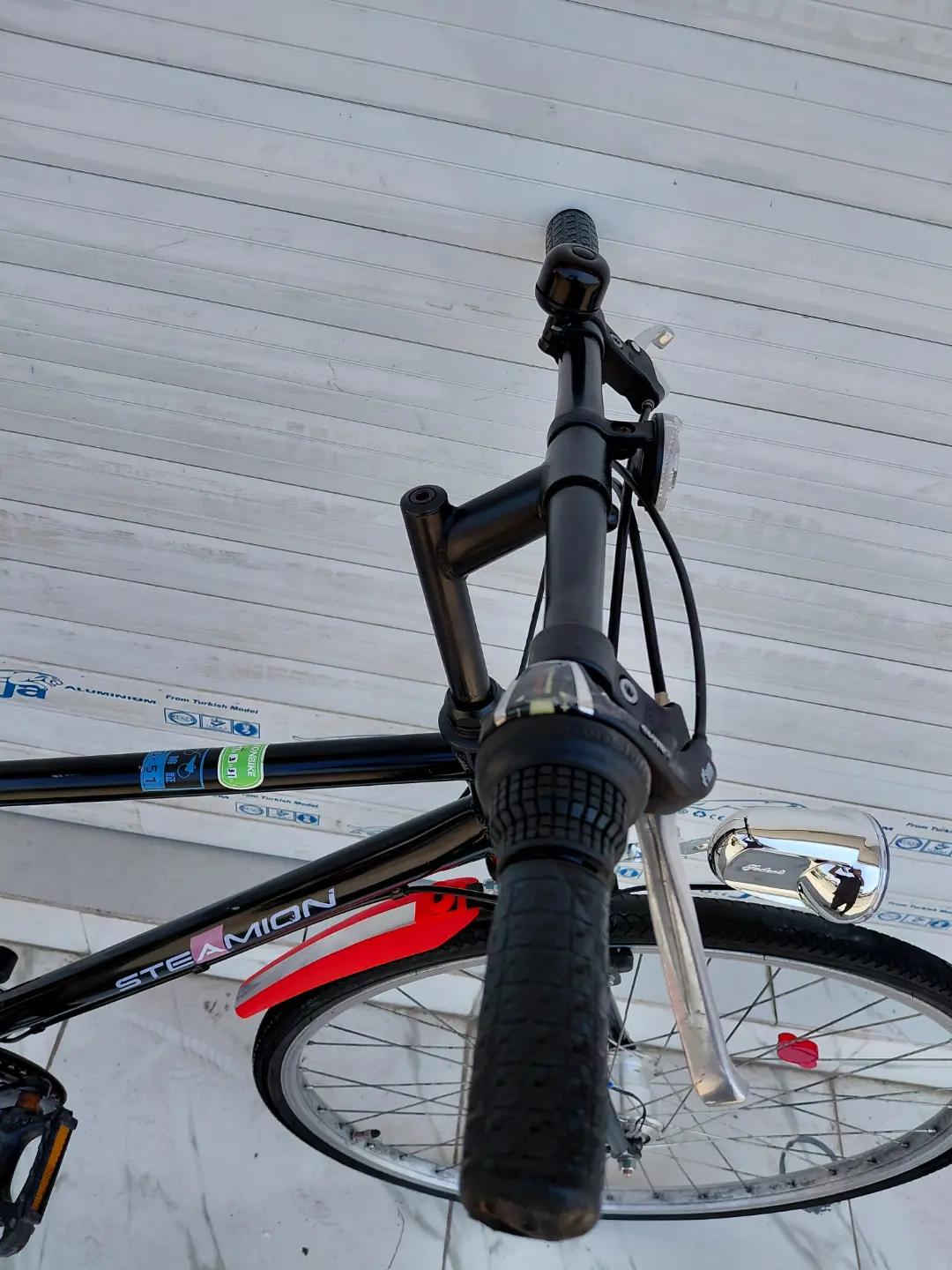 C700 حجم الويل 27 المعدن حديد  موديل الدراجة 2021 6 سرعات من shimano دراجة حلوة ونظيفة السعر 140  الف شامل التوصيل     ✈يوجد توصيل لجميع المحافضات ✈ كركوك مدخل سايدين حي الاسرى والمفقودين  معرض ابو شيفان ( *********** )

