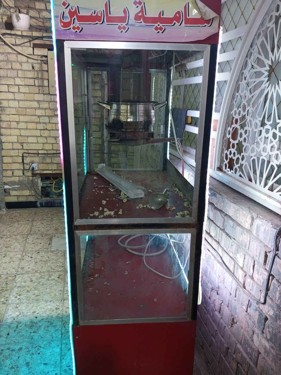 سلام عليكم مكينه مال شاميه البيع سعره 300و بيه مجال مكاني بغداد العبيدي مامتواجد خاص فقط ع الخط ***********
