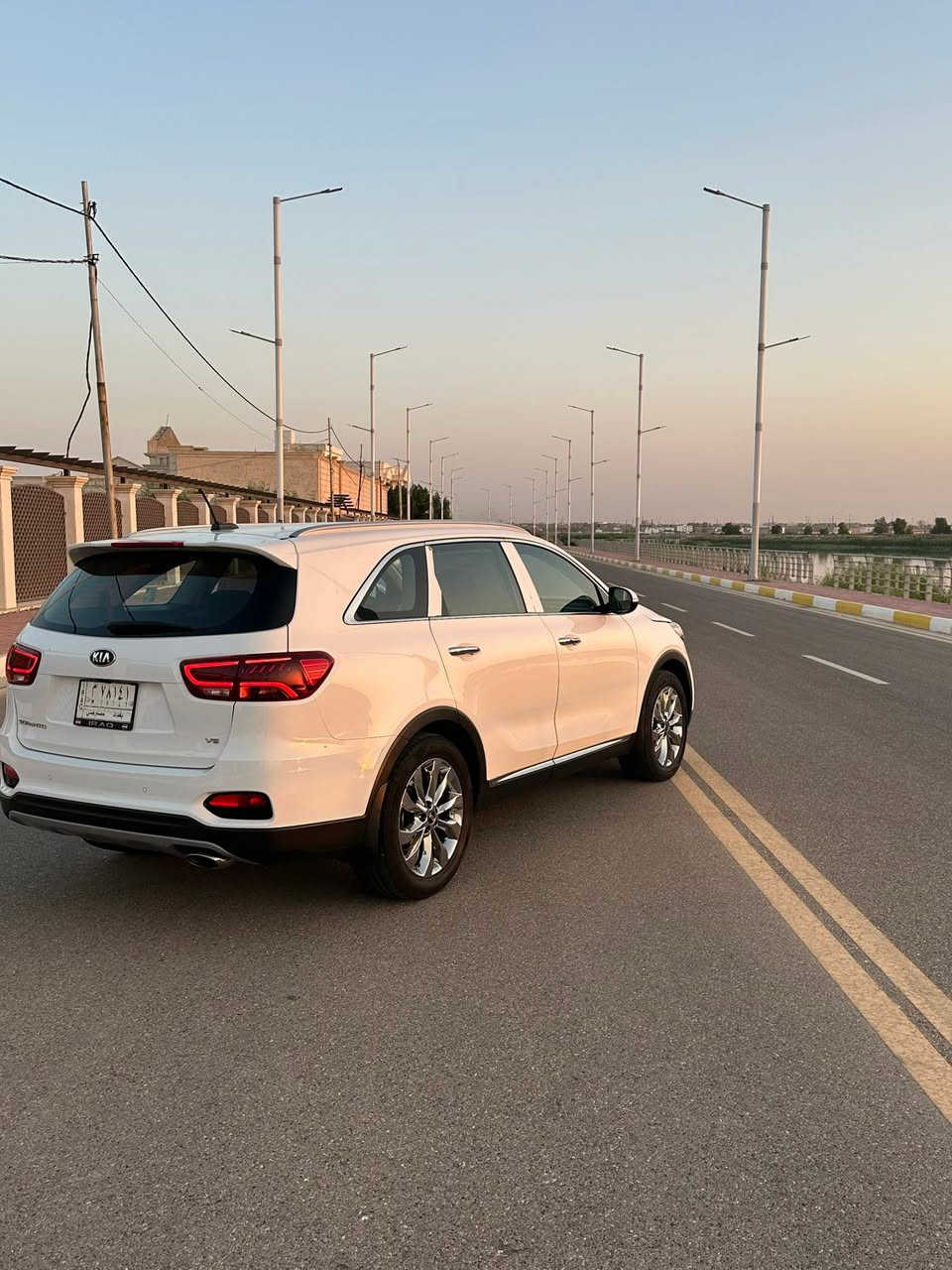 للبيع بيع فقط 
سورينتو موديل 19 

7 راكب

الوارد خليجي سياره نظيفه ومكفوله كامل مواصفات عدا البانوراما 

محركها 6 سلندر 3500 

مواصفاتها مري شفط حساسات امامي خلفي المقاعد كهرباء سياره نظيفه وما ناقصها شي 

رقمها بغداد باسمي تحويل مباشر 

السعر 230 ورقه وبيها مجال بسيط 

التواصل : ***********
