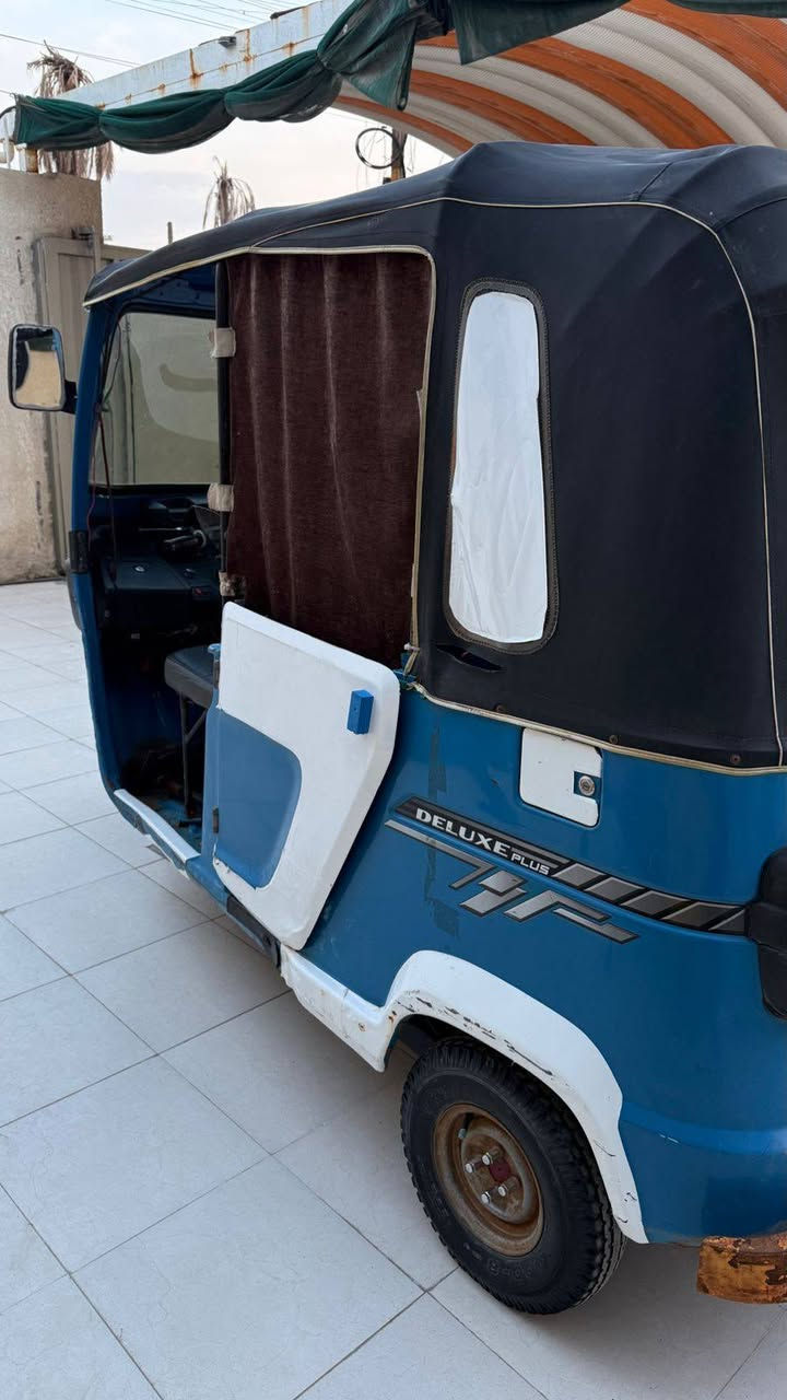 🤚تكتك TVSللبيع موديل 2021 للبيع كفاله عامه فقط المحرك مفتوح مره وحده  رقم وسنويه بسمي تكتك نضيفه وحلوه السعر 7500💵وبيه مجال مكاني بصره شط العرب جزيره والشراي يتصل على هذا الرقم ☎️***********👋
