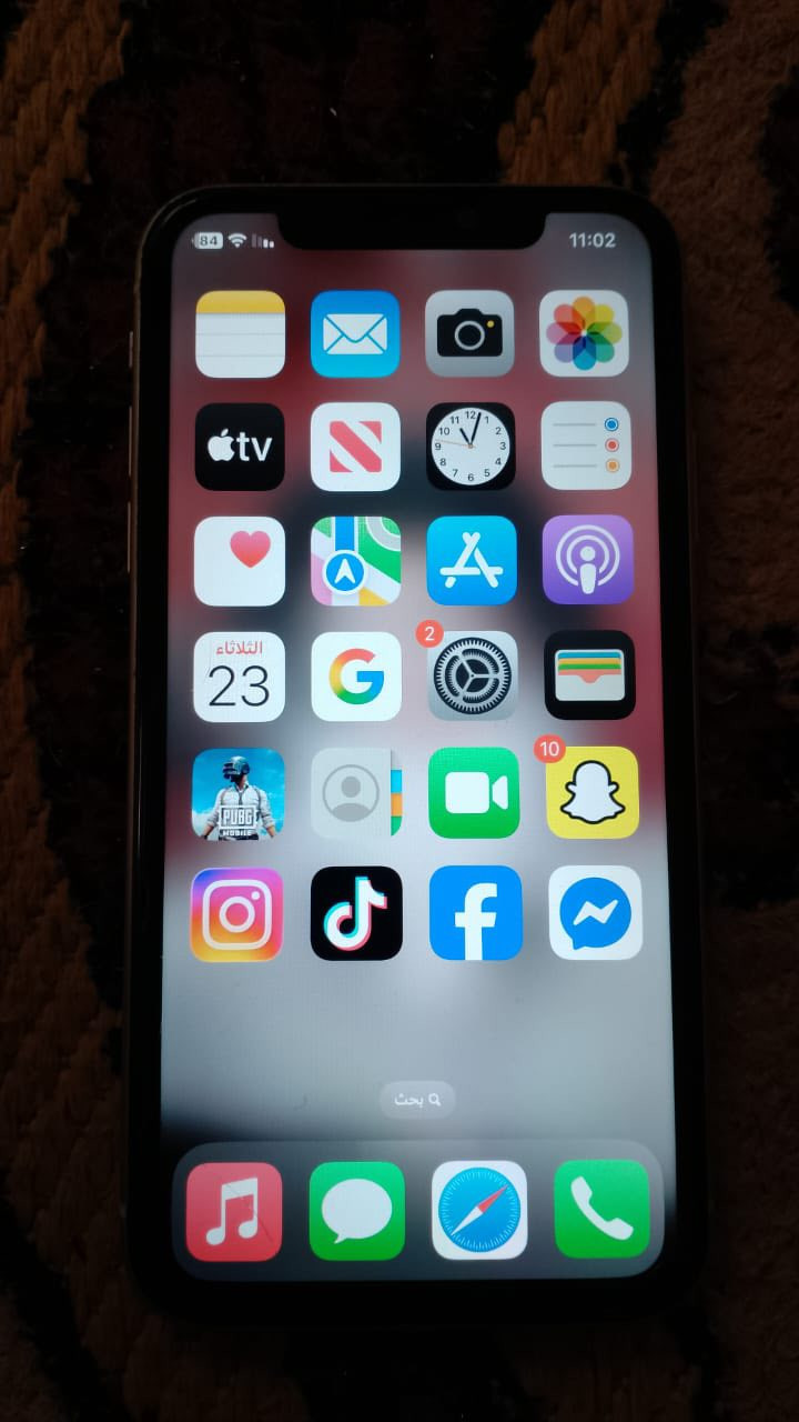 جهاز ايفون 11 عادي  بطاريه 95 جهاز نضيف كشي مامبدل بي  الذاكره 128 جهاز نضيف  مكان كوت ح الشهداء  ليريده يجي خاص او بنتصل ***********
