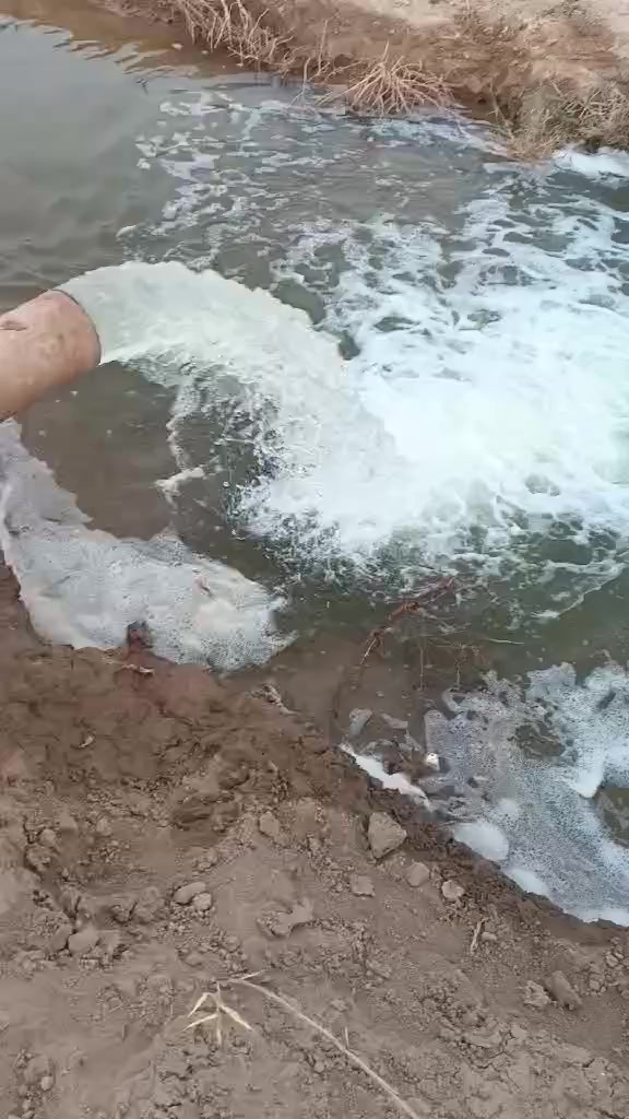 السلام عليكم مكينه افيكو للبيع 4سلندر  الخنزير 8×8كامله ما ناقصهة شي
بل ديوانيه 
***********
