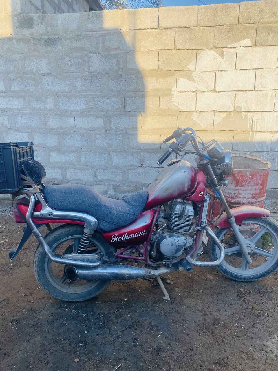 السلام عليكم دراجه هيرلي للبيع محرك نضيف بيه خيط تبخير سعر 325 وبيها مجال حكً الجيه رقم اتصال أو تواصل خاص ***********
