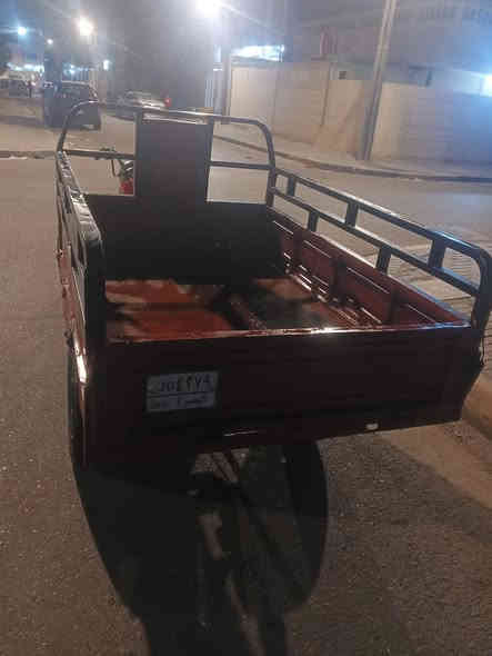 السلام عليكم ستوته للبيع رقم سنويه سنويه ضايعه مسوين بيها بلاغ اتعهد لك بالرسميات العنوان قبله حي الجامعه*********** السعر 850 بيها مجال بسيط حق الجيه
