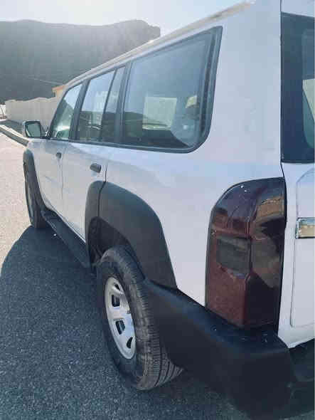 بەترول ٢٠٠٨سوبەر سەفاری ٤٨٠٠توماتیک مزایدەی دیالە وەکالە بەشەرت گیر مەکینە ئەکسل بەشەرت قفل ئەکسل دەرگای دواوە تەقیە کامل پەمپە لەسەر ساخی بی مەعجون ساردی نیە ٢٥٠هەزار روشتوە هەمو گیانی لەسەر بیلاد ماوە دینار مەسروفی نیە ***********. ئەدمین جاومانە السليمانية
