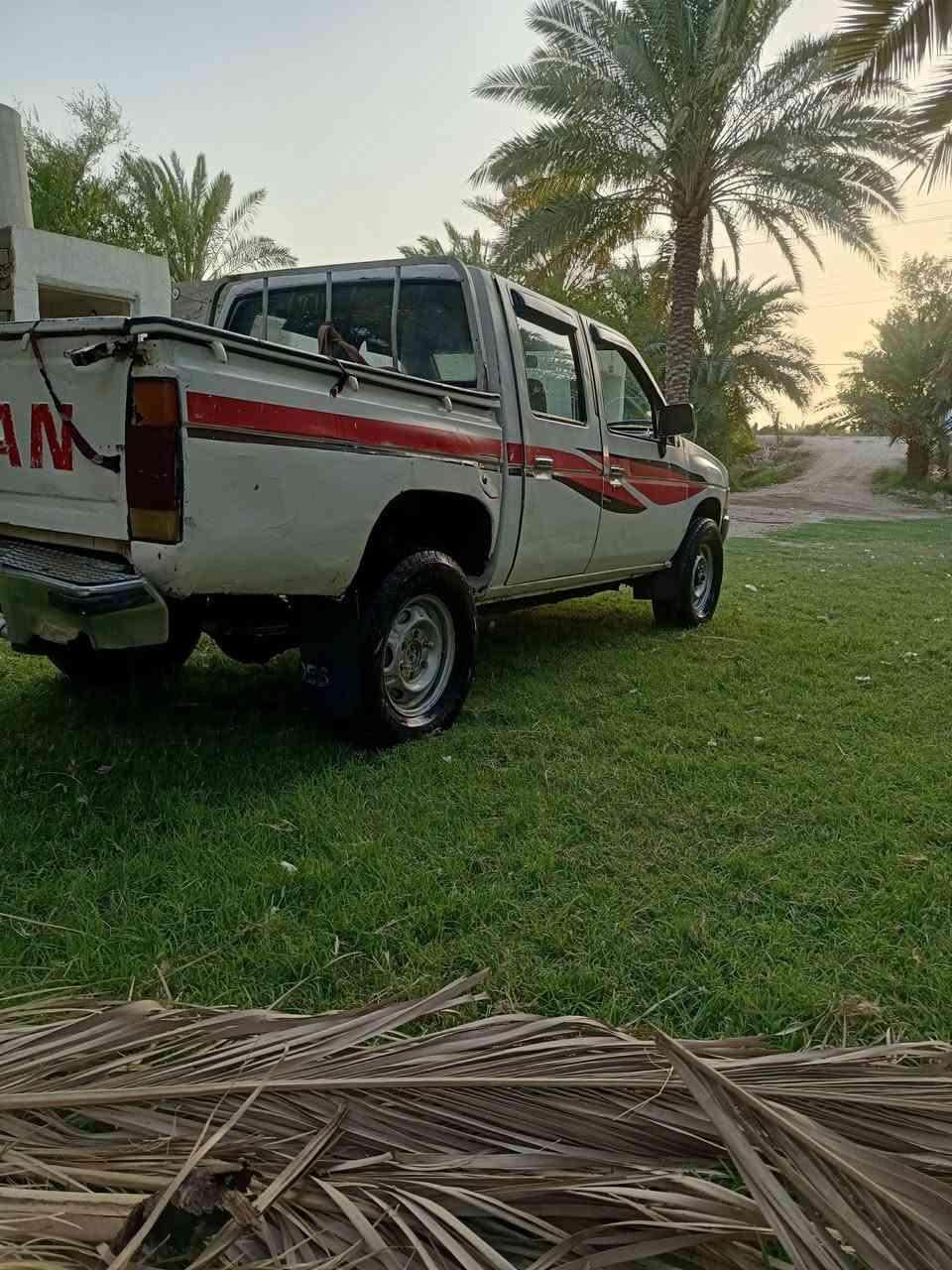 سلام عليكم سياره بيكم نيسان موديل ٩٤ رقم الهاتف ***********
