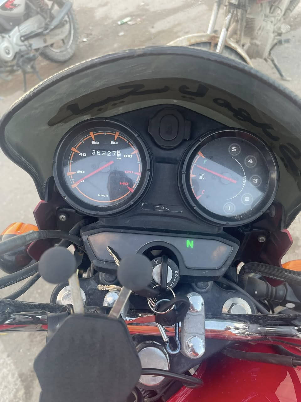 ٢١٠٠ وبيه مجال قليل عنوان بسمايه ***********
ملاحضه مجفته تجفيت شركة مكفول المحرك
