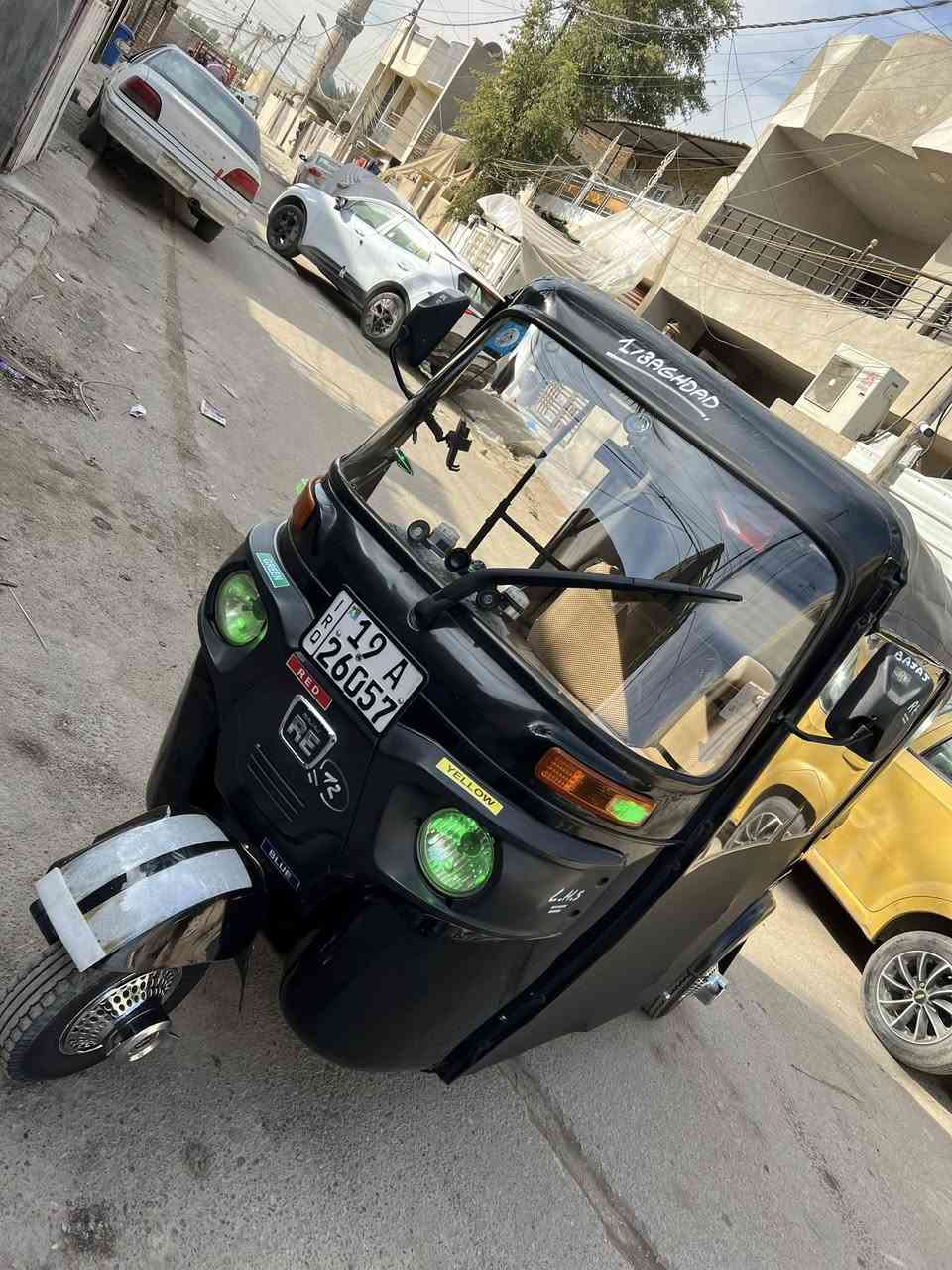 السلام عليكم تكتك لبيع مديل ٢١ شهر ١١ السعر ٨ مليون ٦٥٠ الف التكتك ما بيه اي ضربه رصعتين وعلى بارد فقط والمحرك خير من الله تجفيت بوشه وبستم فقط شركه رقم كربلاء تحويل ثاني يوم التكتك بسمي سنويه ورقم انكليزي التكتك موضحه بلصور والفديو النضافه مالته للستفسار الرقم ***********
