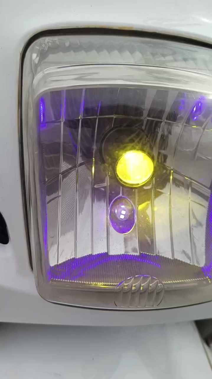 السلام عليكم دراجة بوليسي موديل ٢٠١١ الدراجة نصبة وماكينة تخبل الدراجة ناشفة مابيهة كل عيب الدراجة دواخل سواد فحم كفرات بلادي مكينة مفتوحة السعر ٧٠٠ الف وبيهة مجال *********** موجود ماسنجر
