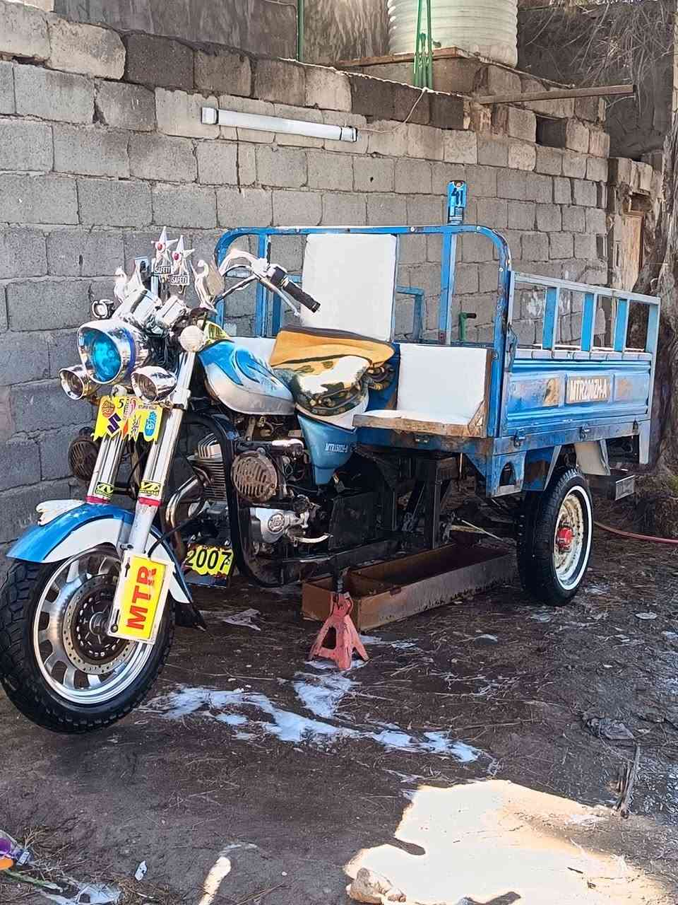 السلام عليكم ستوته للبيع 2007 رقم انجليزي مداور ثاني يوم دراجه خير من الله ما عايزه شي نقره سيلف  بلاديه .
***********
