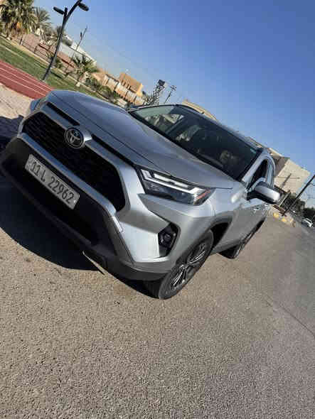 2023 TOYOTA RAV4, XLE PREMIUM HYBRID
السلام عليكم للبيع  راف 4موديل23هايبرد ليثيوم 
السياره فول مواصفات رقم بغداد بسمي 
مكان السياره صلاح الدين تكريت 
السياره بيهه بس الدعاميه الاماميه صبغ 
البنيد امبدل نفس الون بدون دواخل 
بدون ارباك السعر 28000دولار وبيهه مجال 
اتصال ***********عمار
