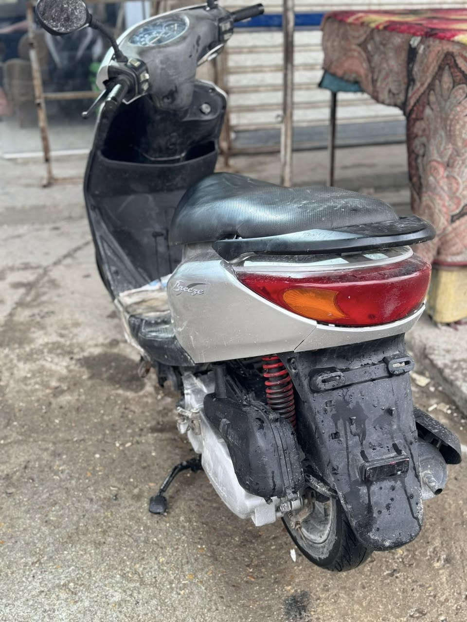 سلام عليكم دراجه بريز للبيع مكاني بغداد البلديات 
السعر 525
***********
