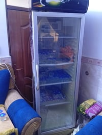 عارضة لبيع ستعمال قليل سعر ٣٥٠وبيهة مجال مكان حيور رقم ٠٧٧١٧٤٠٣٣٩٣