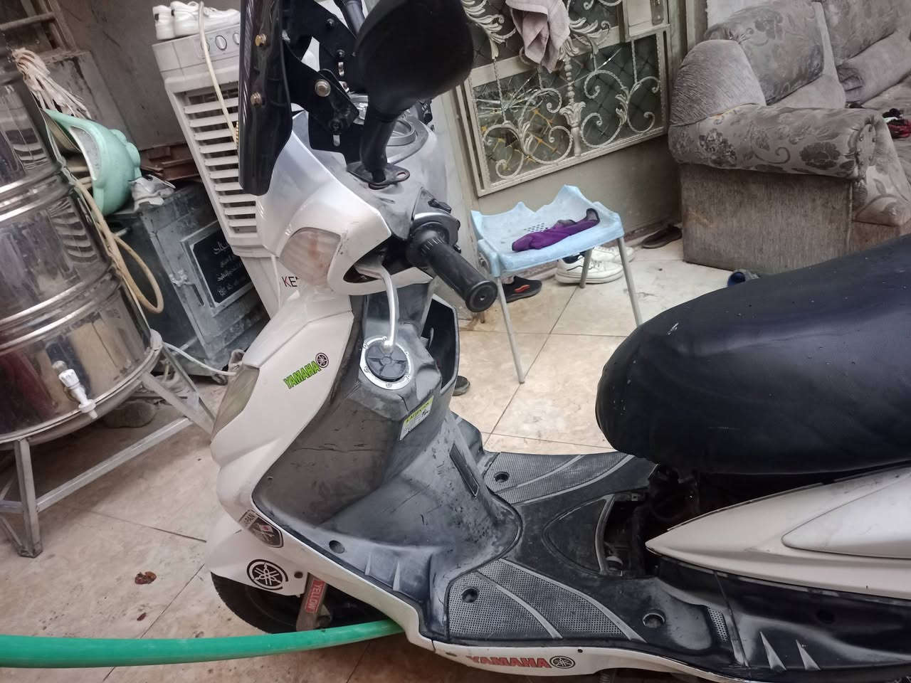 السلام عليكم للبيع سكنس فحل ياباني كابريتر دراجه ابلاديه كفرات اصليه ومختمه شلعه  ومعدل لايت زنون كهربائيات كلها شغاله تايرات جدد محرك اخرس لاتبخير ولانضوح مكان الدراجه بغداد حي الجهاد 500سعرها *********** و ***********متواجد وات ساب ملاحظه سلف وهندر بكل وقت
