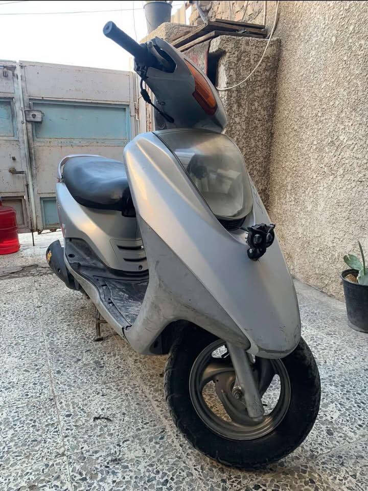 السلام عليكم دراجه بريز للبيع دراجه صاله شهرين نازل من الرمبه دراجه جديد كلشي ما بيه مال رمبه سلف هندر مكفوله شلعه ومعدل السعر 850بيه مجال حك الجيه العنوان بغداد حي اور يم سنتر حي اور الرقم ***********
