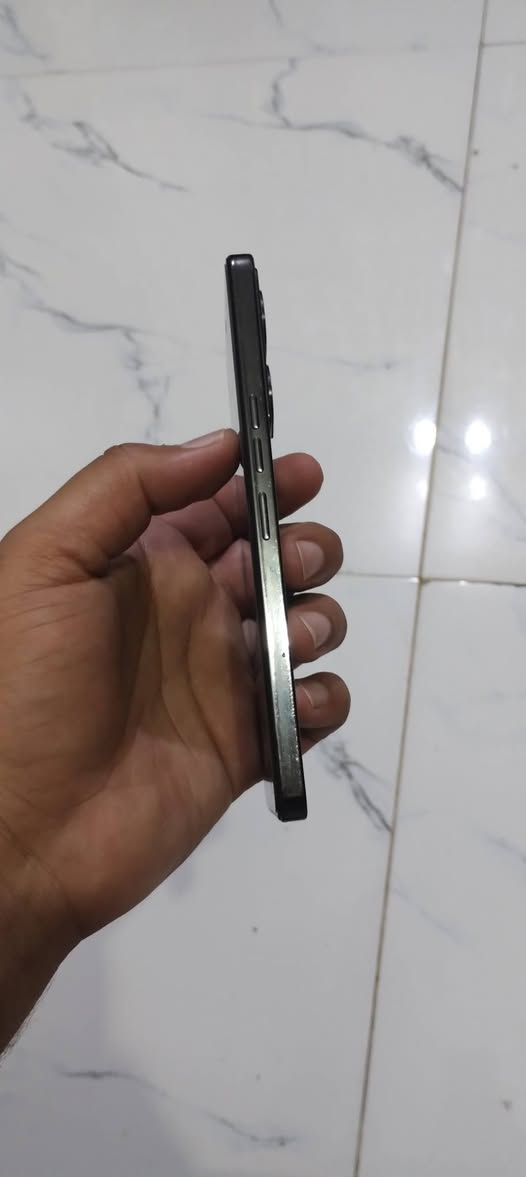 تكنو كامون 20s برو 5g
ذاكرة 256 عشوائية 16 بطارية 5الاف 
معالج عملاق 90 فريم ببجي باقي الالعاب 120 شاشه سوبر بصمه مدمجة بل شاشه 
شحن سريع صوت ستيريو سماعتين 
الجهاز كلش راقي مابي عطل 
مكاني الناصرية مركز السعر 190 الف 
متواجد واتس اب ***********
