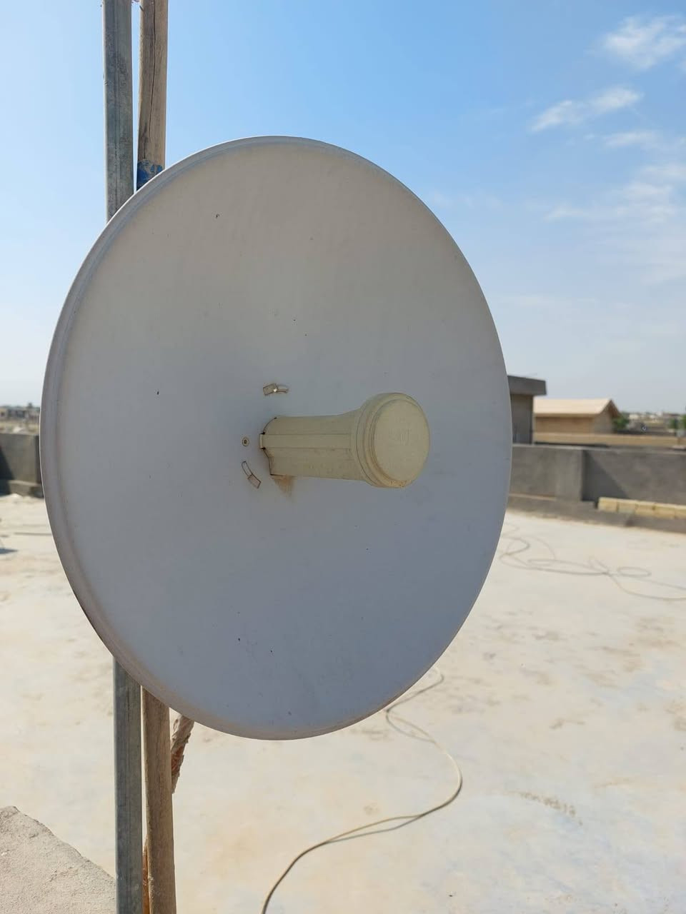 #للبيع 
عرض مناسب ومميز 🔥 
📌 نانو بور بيم powerBeam الاصلي. 
📌 راوتر تيبلنك TP-Link الاصلي عالي الجودة بالكارتون.
📌 ضمان تشغيل ونظافة   100% اتعهد يكون عندك الأنترنت سريع جدا 🚀
📌 السعر ١٢٥ الف وبيها مجال.
📌للتواصل
‎***********‎
