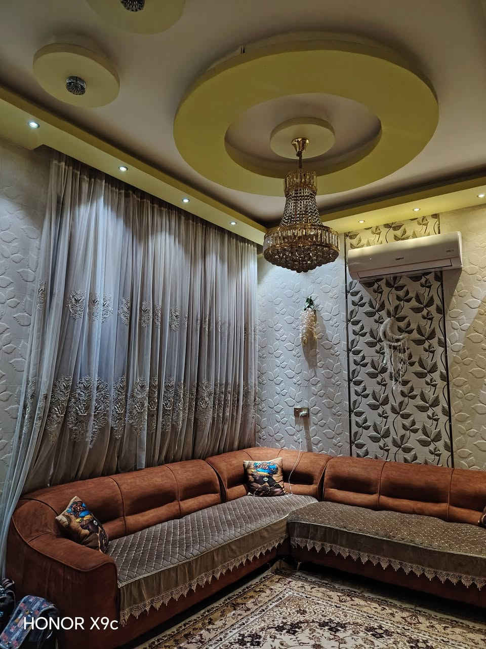 دار للبيع في البوبيات عمود 53 مساحه 82متر طابقين ونص مع الاثاث 150 مليون للاستفسار ***********
