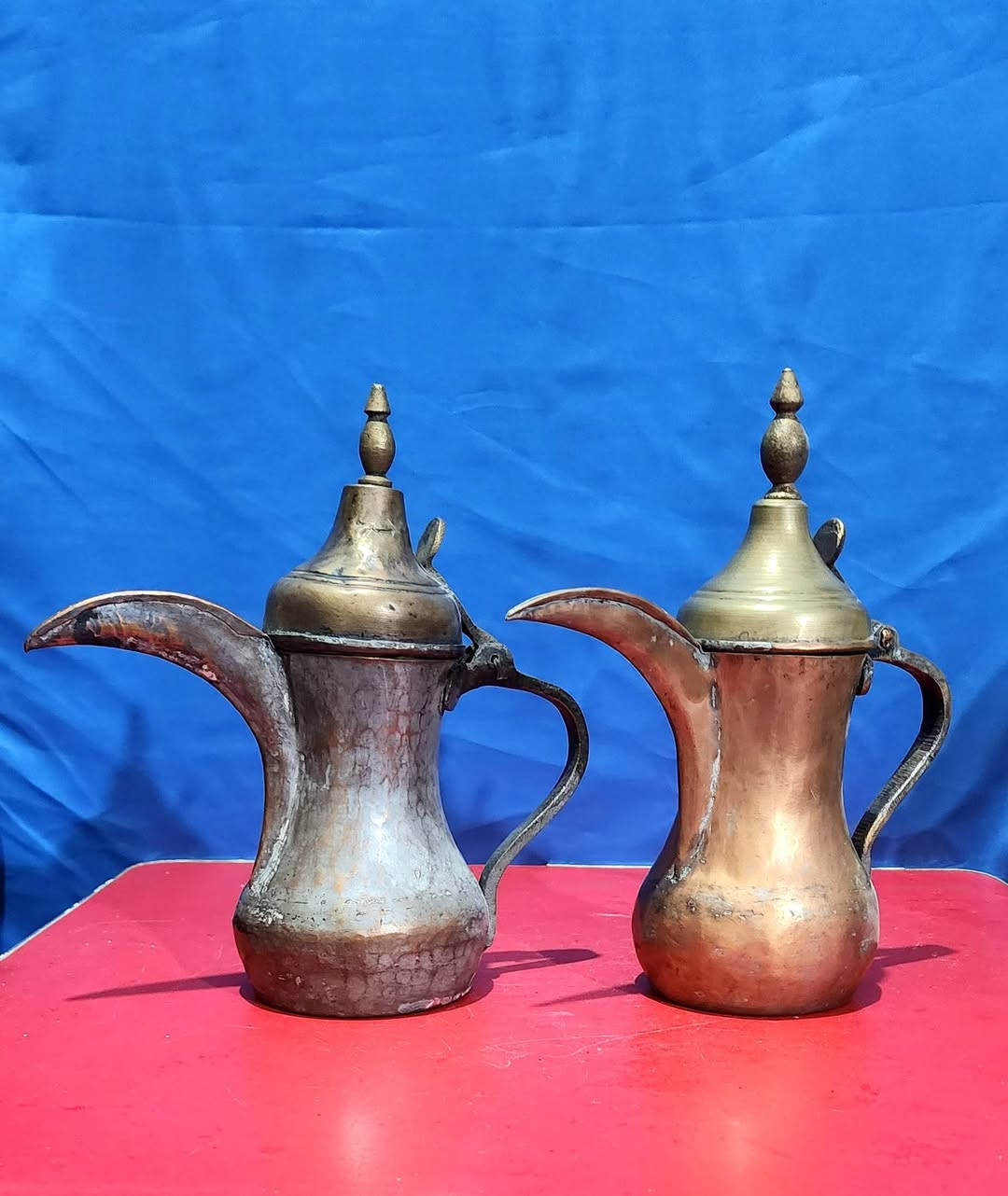 السلام عليكم
دلال بغداديه عدد 2 نحاس قديم بدون ختم واحده منهم فيها ضرر بسيط بالقبق موضحه بالصور سعرهم 250 الف مكاني بغداد


**إذا كنت صاحب هذا الإعلان وتريد حذفه لأي سبب، رجاءا أرسل رسالة إلى الدعم الفني**