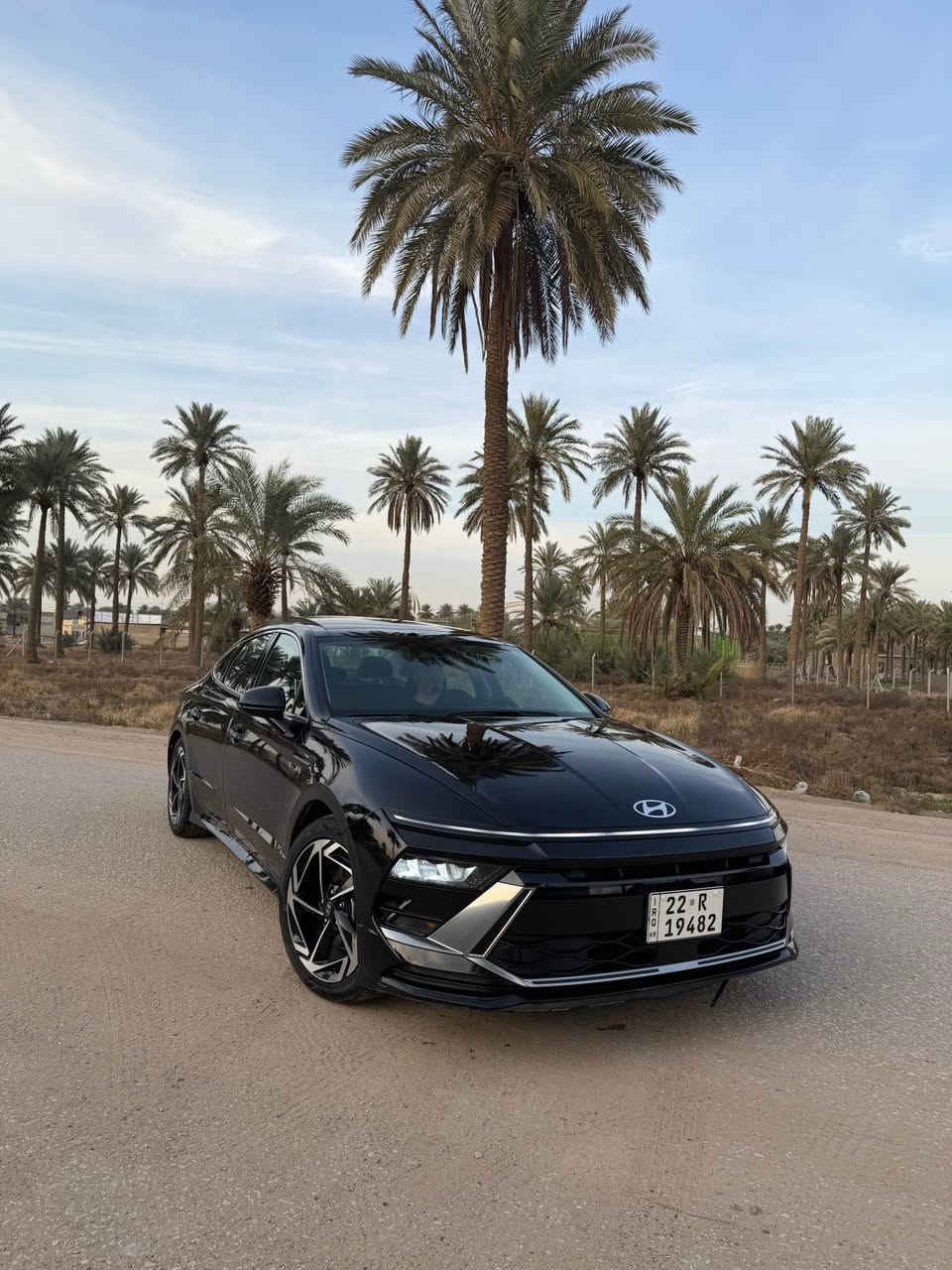 سوناتا 2025 
فول مواصفات 
محرك 2500
رادارات 360
بانورما 
بصمه 
كشنات تدفئه
شاشه متصله
ماشيه 18 الف ميل
سياره حادثه موضحه 
بدون صبغ بدون تبديل بدون ايرباك 
كفاله من كل شي
سعره ٢١٥ وبيه مجال 
اتصال أو واتساب 
*********** بغداد, العراق
