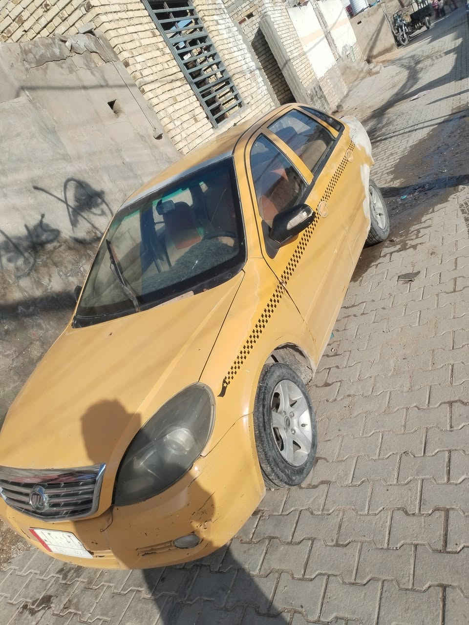 السلام عليكم للبيع سياره نضيفه بيوايدي مكينه وكير كورله وتماتيك مشروطات مديل ٢٠١٢ مكان نجف سعر ١٣ شراي تصال مكلف بنشر رقم راعيه ***********
