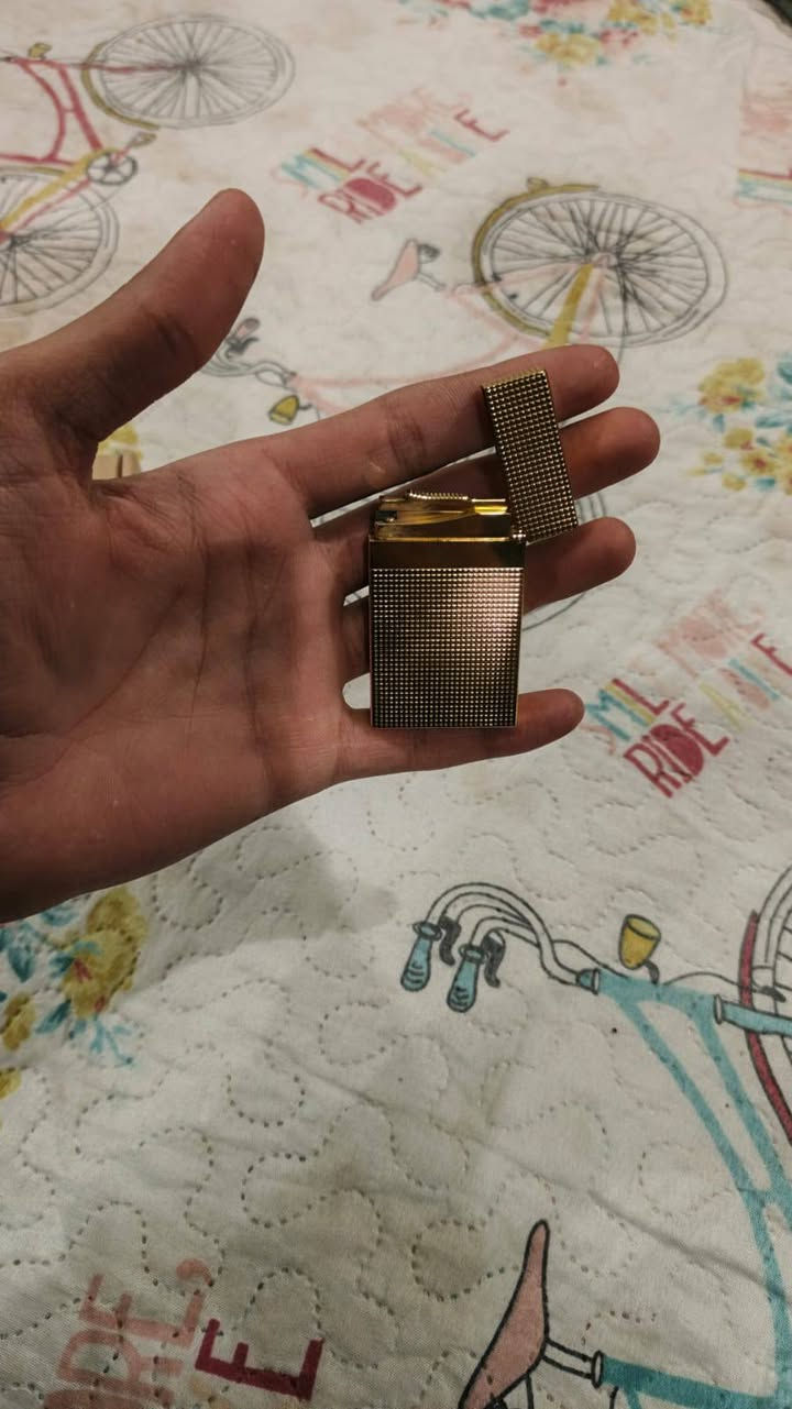 جداحة مختومة اصليه 
وصل مزاده ٥٠ الف  
القطعه غاليه لحد يكسر بقيمتها ♥️
متوفر توصيل لجميع محافظات العراق 
واتساب ***********
