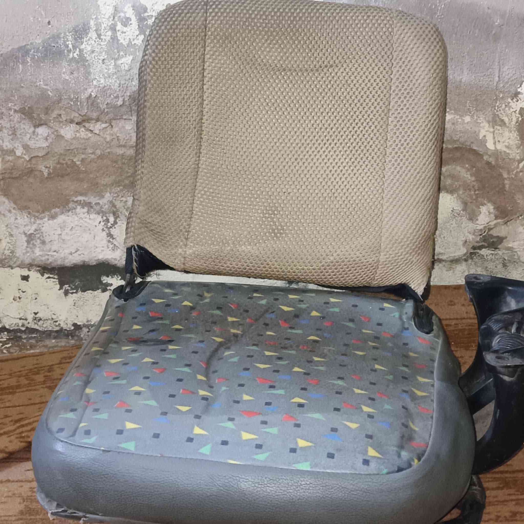 السلام عليكم كشن كرابي مال نيسان السعر 75 ***********
