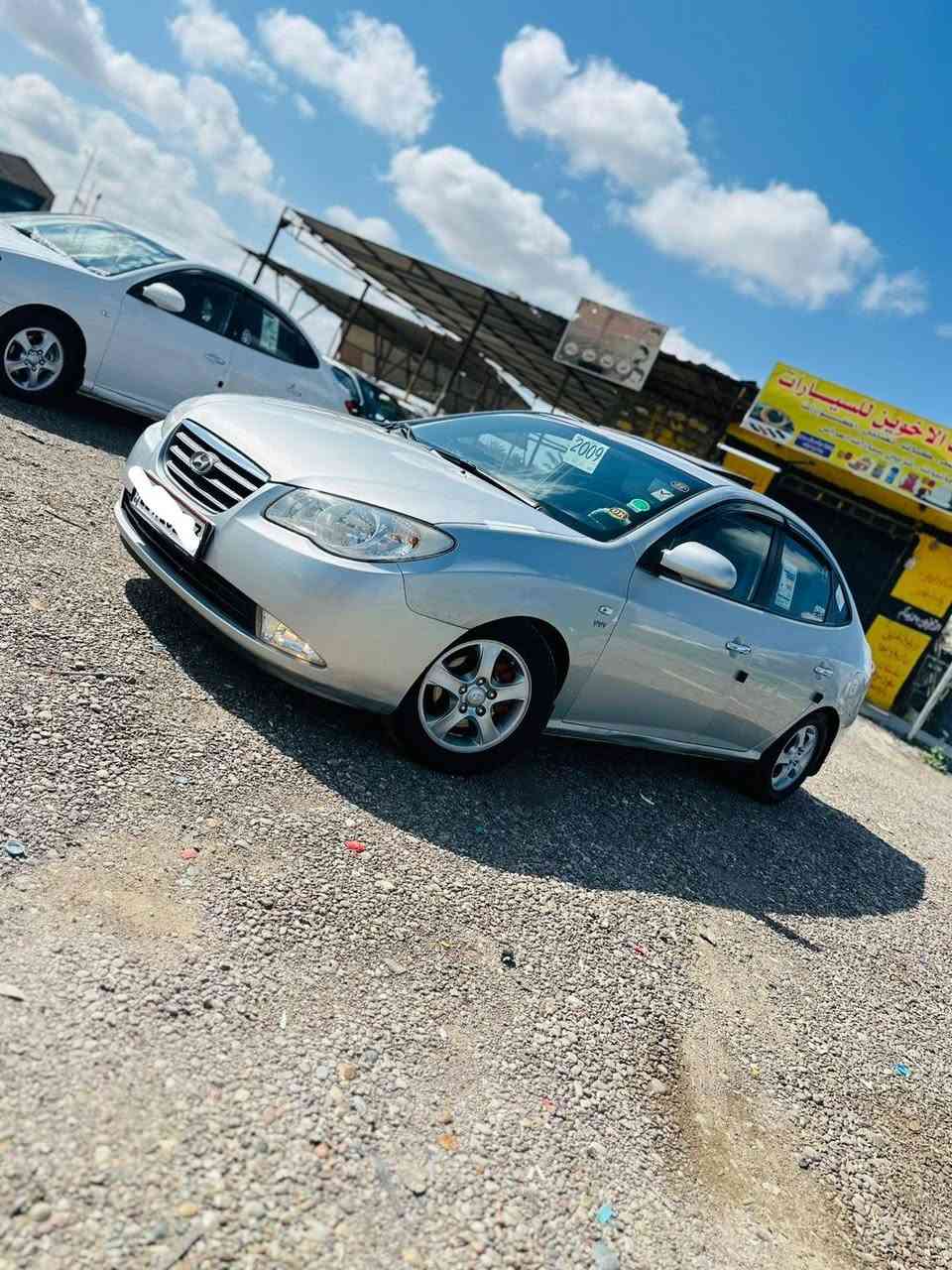 للبيع
افانتي ادوات  متومه
موديل 2009
محرك كير شرط 
تخم تاير جديد
كهربائيات كلها شغاله 
امري شفط 
تحكم استيرن 
تبريد ثلج 
تدفئه نار 
مسجل شاشه 
اربع دسك
السعر 45 وبيهاا مجال
السياره جديده بمعنى الكلمه آحلا من آلصور مكان السيآره تكريت الأستفسار آتصل ع صاحبها 
***********
