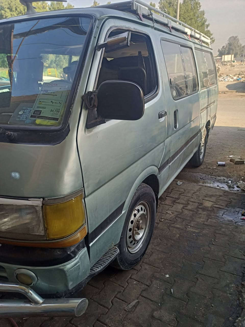 سلام عليكم سياره هاسه موديل 93سياره جاهزه محرك ياباني ونجي كير اوتوماتيك مصفره هيئه خطهه نجف حيدريه حداديه تخم تاير ويل عادي سياره مداور رقم بغداد سعر35وبيهه مجال قليل رقم تلفون. ***********
