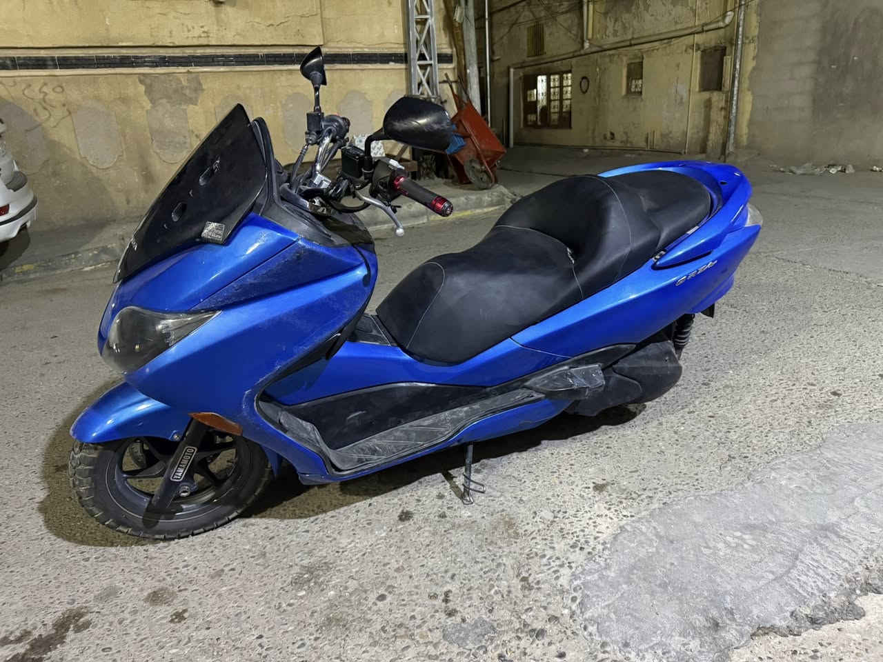 السلام عليكم
فورزه 10/0
محرك ما مفتوح 
كير 7نمر سبورت 
سعر 1250 
مكاني الفلوجه 
***********
